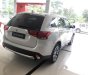 Mitsubishi Outlander 2018 - Bán Mitsubishi Outlander 2.4 CVT- 2 cầu, tặng BHVC, bộ phụ kiện, fim Llumar, sàn Simili, Lh 0907578118