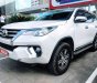 Toyota Fortuner   V 4X2AT 2017 - Cần bán gấp Toyota Fortuner V 4X2AT đời 2017, màu trắng  