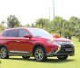 Mitsubishi Outlander 2018 - Bán Mitsubishi Outlander màu đỏ, khuyến mãi lớn, giá tốt, hỗ trợ vay vốn đến 85% giá trị xe. LH 0981267096