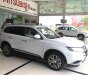 Mitsubishi Outlander 2018 - Bán Mitsubishi Outlander 2.4 CVT- 2 cầu, tặng BHVC, bộ phụ kiện, fim Llumar, sàn Simili, Lh 0907578118