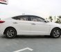 Hyundai Elantra 1.6MT  2016 - Bán xe Hyundai Elantra 1.6MT 2016, màu trắng