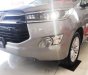 Toyota Innova   2.0V 2018 - Cần bán xe Toyota Innova 2.0V đời 2018, màu bạc, 910 triệu