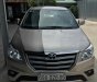 Toyota Innova 2.0E 2016 - Bán Toyota Innova 2.0E, màu nâu vàng số sàn sản xuất 2016, biển tỉnh xe đẹp