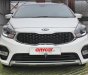 Kia Rondo GAT 2017 - Cần bán Kia Rondo GAT năm sản xuất 2017, màu trắng, giá 658tr