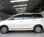 Toyota Innova E 2.0MT 2016 - Bán ô tô Toyota Innova E 2.0MT sản xuất 2016, màu vàng, giá chỉ 638 triệu