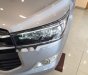 Toyota Innova   2.0V 2018 - Cần bán xe Toyota Innova 2.0V đời 2018, màu bạc, 910 triệu