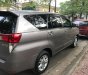 Toyota Innova E 2017 - Bán xe Toyota Innova E 2.0, màu nâu đồng, xe sx 8/2017 tên tư nhân chính chủ 