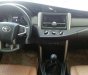 Toyota Innova   2.0E  2015 - Bán Toyota Innova 2.0E năm sản xuất 2015, màu xám, giá tốt