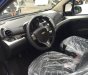 Chevrolet Spark LT 2018 - Bán Chevrolet Spark LT năm sản xuất 2018, màu bạc
