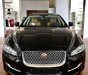 Jaguar XJL 2017 - Bán xe Jaguar XJL đời 2018, màu đen, V6 3.0, giao ngay tận nhà.