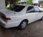 Toyota Camry MT 2000 - Bán Toyota Camry MT đời 2000, màu trắng, xe rin từ đầu đến đuôi