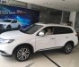 Mitsubishi Outlander 2018 - Mitsubishi Outlander 2.4 nhận quà tặng lên đến 15 triệu khi ký hợp đồng, LH 0907.578.118