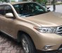 Toyota Highlander LE 2011 - Cần bán gấp Toyota Highlander năm 2011 màu vàng, 1 tỷ 180 triệu, nhập khẩu nguyên chiếc Mỹ, siêu đẹp