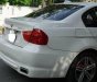 BMW 3 Series  320i 2010 - Bán xe BMW 3 Series 320i 2010, màu trắng, giá 580tr