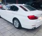 BMW 5 Series 520i 2012 - Bán BMW 520i sx và đăng kí 2012, màu trắng, nội thất đen cực sang