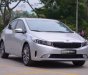 Kia Cerato 2018 - Cần bán gấp Kia Cerato đời 2018, màu bạc, 499 triệu