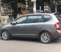 Kia Carens 2010 - Gia đình bán Kia Carens sản xuất năm 2010, màu xám