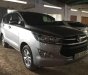Toyota Innova 2017 - Cần bán lại xe Toyota Innova năm sản xuất 2017, màu bạc, giá tốt