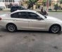 BMW 3 Series 320i 2012 - Bán BMW 320i sản xuất 2012, màu trắng, xe nhập