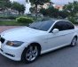 BMW 3 Series 320i 2009 - Cần bán gấp BMW 3 Series 320i đời 2009, màu trắng, giá 525 triệu