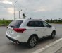 Mitsubishi Outlander 2.4  2017 - Bán Mitsubishi Outlander 2017 màu trắng, SUV 7 chỗ, nhập Nhật Bản nguyên chiếc - hàng hiếm, giá chỉ bằng xe lắp ráp