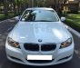 BMW 3 Series 320i 2010 - Gia đình cần bán BMW 320i trùm mền ít đi, sản xuất 2010, màu trắng