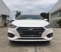 Hyundai Accent 1.4AT  2018 - Bán ô tô Hyundai Accent năm sản xuất 2018, màu trắng, giá 545tr