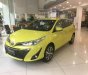 Toyota Yaris   2018 - Bán Toyota Yaris đời 2018, màu vàng