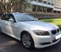 BMW 3 Series G 2010 - Gia đình cần bán BMW 320i trùm mền ít đi, sản xuất 2010, màu trắng