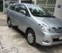 Toyota Innova G 2010 - Bán Toyota Innova G đời 2010, màu bạc số sàn, giá chỉ 408 triệu