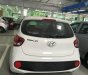 Hyundai Grand i10  1.2 MT Base 2018 - Bán ô tô Hyundai Grand i10 1.2 MT Base năm sản xuất 2018, màu trắng 