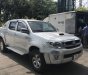 Toyota Hilux    2011 - Bán ô tô Toyota Hilux sản xuất 2011, bán tải có nắp thùng