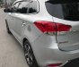 Kia Rondo GATE 2015 - Cần bán gấp Kia Rondo GATE sản xuất năm 2015, màu bạc, còn rất mới, xe đẹp không lỗi