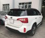 Kia Sorento   2017 - Cần bán Kia Sorento năm sản xuất 2017, màu trắng