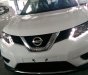 Nissan X trail 2.0 SL Premium 2018 - Bán xe Nissan Xtrail 2.0 SL Premium màu trắng giao ngay toàn quốc, miễn phí vẫn chuyển. Liên hệ: 0915 049 461