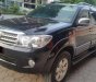 Toyota Fortuner SR5 2.7AT 2010 - Bán xe Toyota Fortuner đời 2010 số sàn máy dầu, màu đen bóng loáng