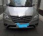 Toyota Innova E 2014 - Bán xe Toyota Innova E năm sản xuất 2014, màu bạc