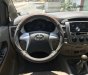 Toyota Innova E 2014 - Bán xe Toyota Innova E đời 2014, màu bạc xe gia đình