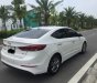 Hyundai Elantra 1.6AT 2017 - Bán ô tô Hyundai Elantra 1.6AT sản xuất 2017, màu trắng