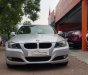 BMW 3 Series 320i 2010 - Cần bán xe BMW 3 Series 320i năm sản xuất 2010, màu bạc