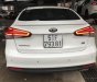 Kia Cerato 2.0AT 2016 - Bán Kia Cerato 2.0AT màu trắng số tự động, sản xuất 2016, biển Sài Gòn