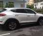 Hyundai Tucson 2.0ATH  2017 - Bán Hyundai Tucson 2.0ATH đời 2017, màu trắng, xe nhập, giá 930tr