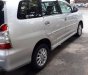 Toyota Innova 2.0E 2013 - Bán Toyota Innova đời 2013, màu bạc, biển số thành phố 51A