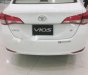 Toyota Vios 2018 - Cần bán xe Toyota Vios sản xuất năm 2018, màu trắng, giá tốt