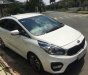 Kia Rondo GMT 2017 - Bán Kia Rondo 7 chỗ, số sàn, màu trắng, nội thất màu kem, form mới 2018 mâm xoắn