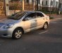 Toyota Vios 1.5E 2010 - Bán xe Toyota Vios 1.5E màu bạc, sx năm 2010, chính chủ gia đình sử dụng