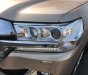 Toyota Land Cruiser 2017 - Bán Land Cruiser 2017 màu vàng