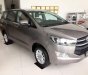 Toyota Innova   2018 - Cần bán xe Toyota Innova năm sản xuất 2018, màu xám, giá tốt