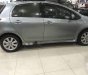 Toyota Yaris   2010 - Cần bán gấp Toyota Yaris đời 2010, màu xám xe gia đình