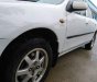 Mazda 323 1999 - Cần bán Mazda 323 năm sản xuất 1999, màu trắng, giá chỉ 120 triệu
